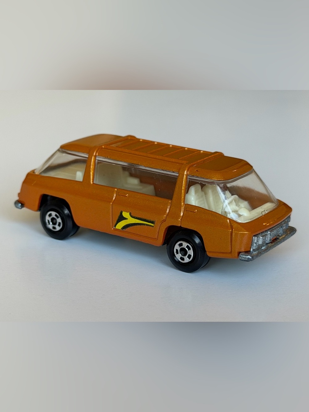 Vintage Matchbox Superfast No. 22 Freeman Inter-City Commuter Gold Bus Lesney